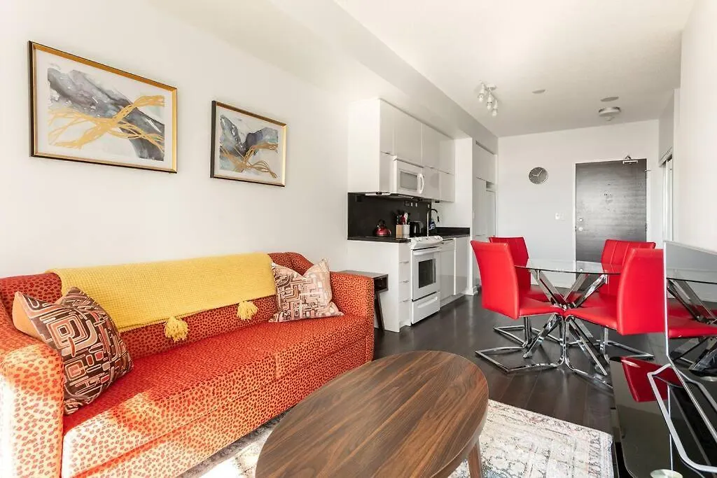 Luxury Downtown Lakeview & City View Condo Toronto