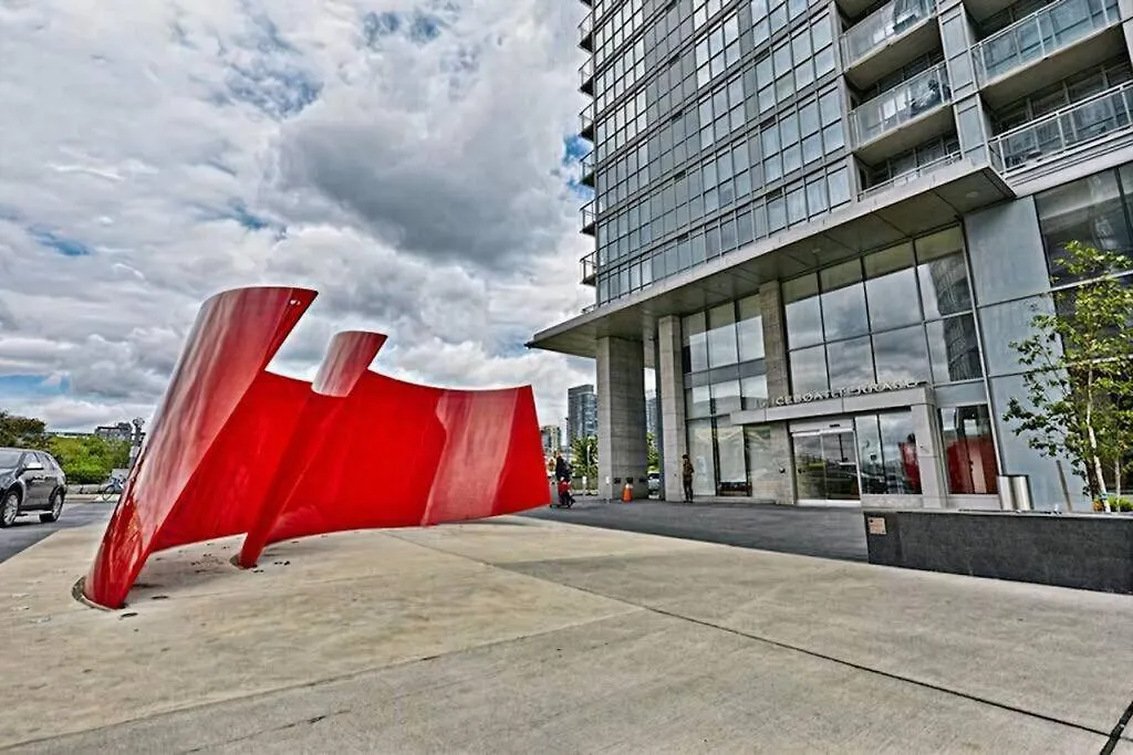 Luxury Downtown Lakeview & City View Condo contacts